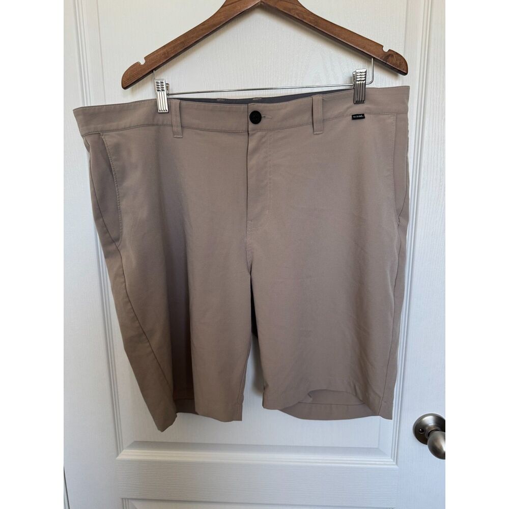 Mens Travis Mathew Shorts size 40